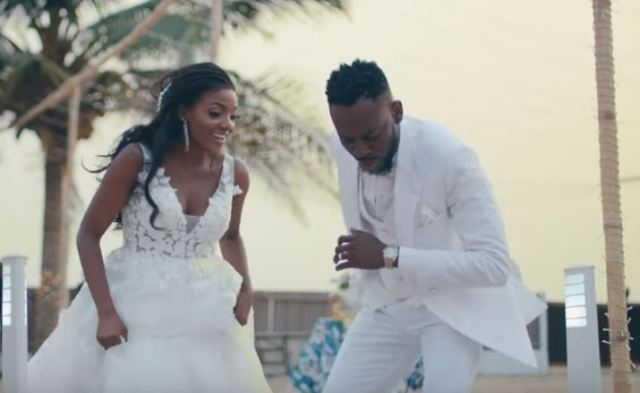 simi adekunle gold